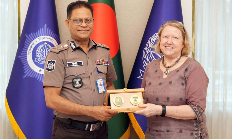আইজিপির সঙ্গে ইউনেসকো প্রতিনিধিদলের সাক্ষাৎ