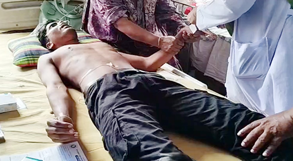 কাশিয়ানীতে স্কুল শিক্ষার্থীর ওপর দুর্বৃত্তদের হামলা
