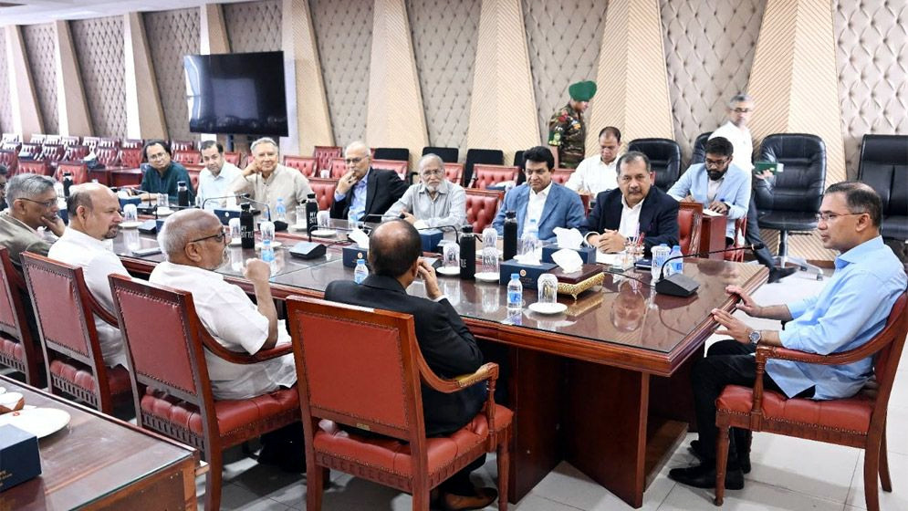 সাংবাদিকদের কাউকে ‘হোস্টাইল’ করতে চাই না - প্রধানমন্ত্রী